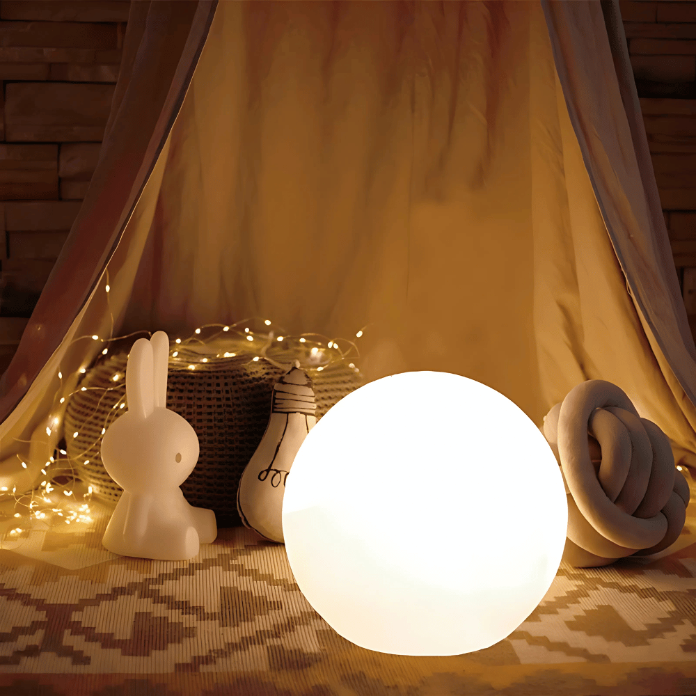 Color-Changing Solar LED Globes detail